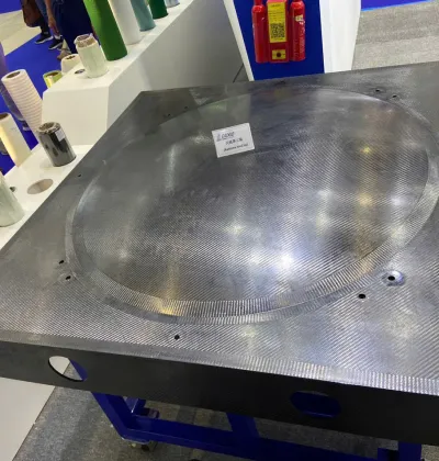 Khuôn composite sợi carbon
