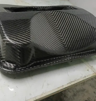 Chi tiết composite sợi carbon