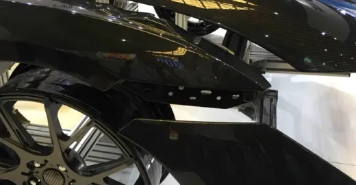 Chi tiết thân vỏ ô tô Carbon Epoxy