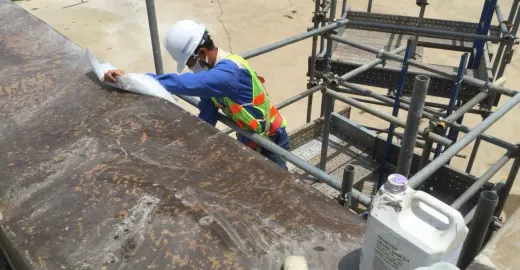 Thi công lớp phủ Vinyl Ester bảo vệ bề mặt bể